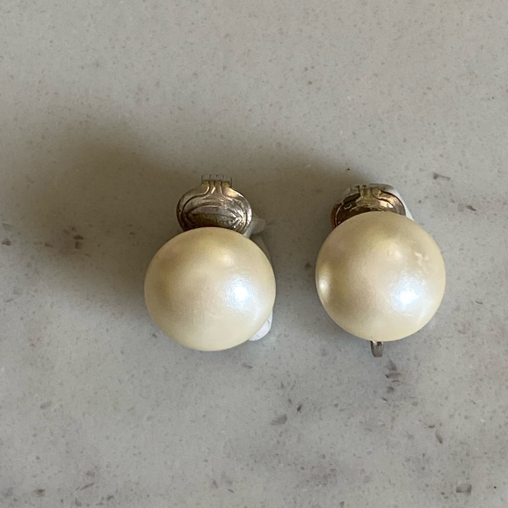Vintage Sarah Coventry Clip-On Button Pearl Earrings